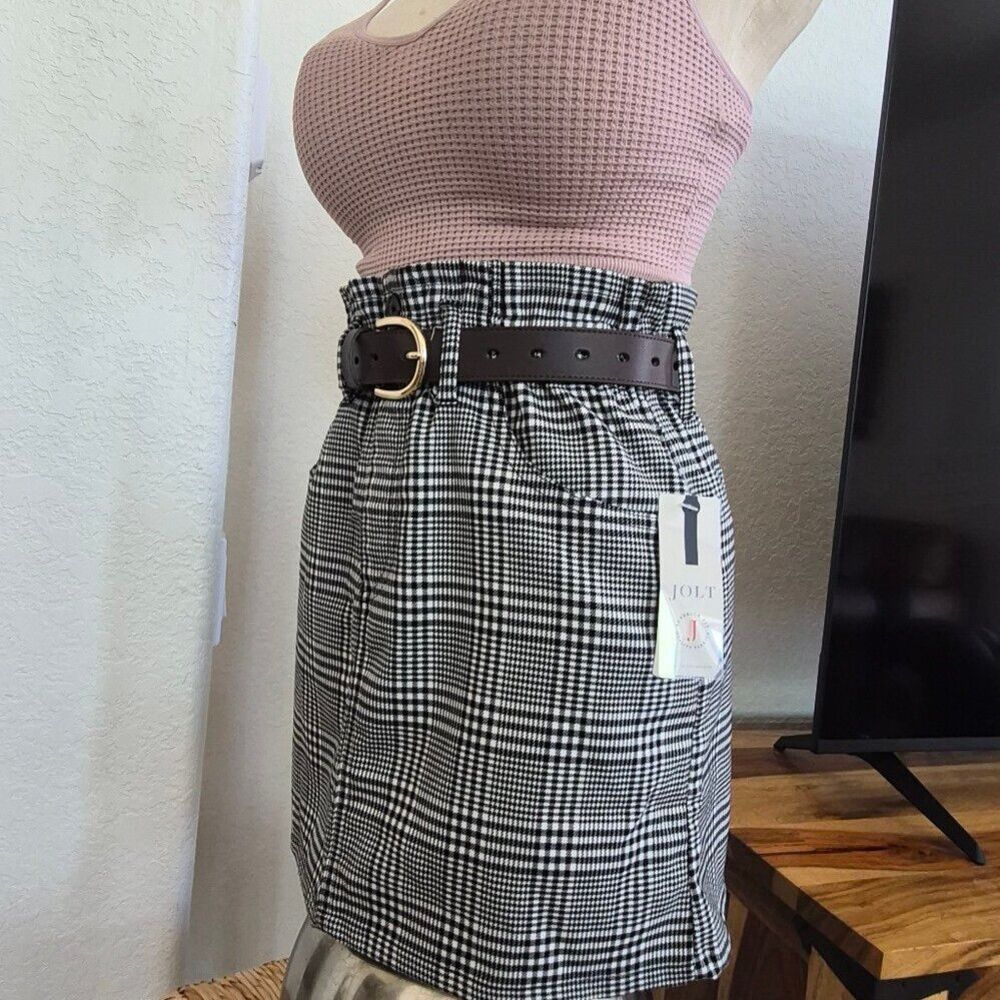 Jolt, Ruffle High waist, Houndstooth Pattern, Skirt With Pockets Sz Small